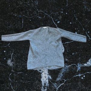 Beautiful, comfy, grey sweater🐺 100% merino wool🥰